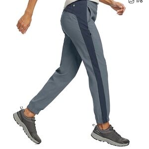 Eddie Bauer Women’s First Ascent Gray Jogger - Unlined- Size 10